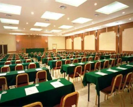 Hotel Gerakina Beach 3*