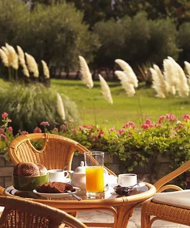 Gerakina Beach فندق 3*