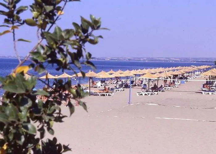Gerakina Beach 3*